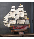 Gift Pack with Scale Model, Figurines, Paintings, LEDs and Tools: Santisima TriNi&ntilde;ad