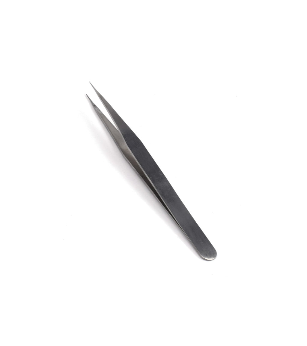 Straight and Precision Clamp for Model Making